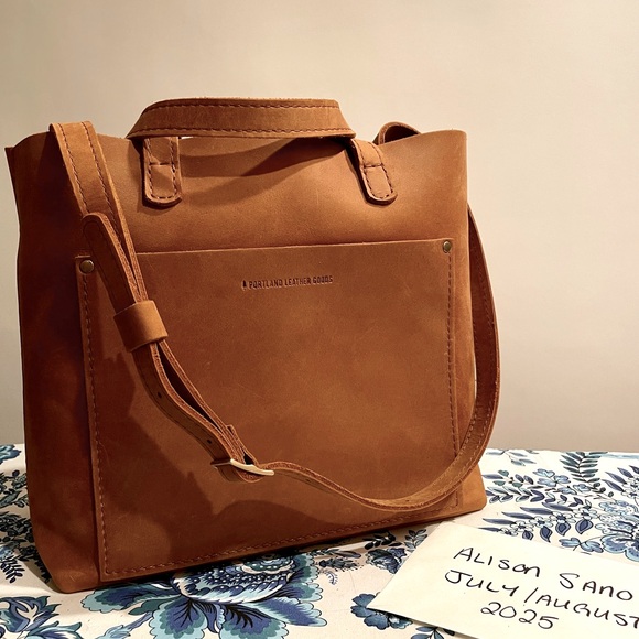 Portland Leather Handbags - Portland Leather Goods Dakota Medium Crossbody Tote Bag
